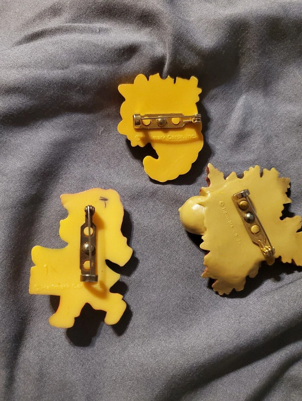 Vintage Hallmark holiday themed 3 piece plastic lapel pins